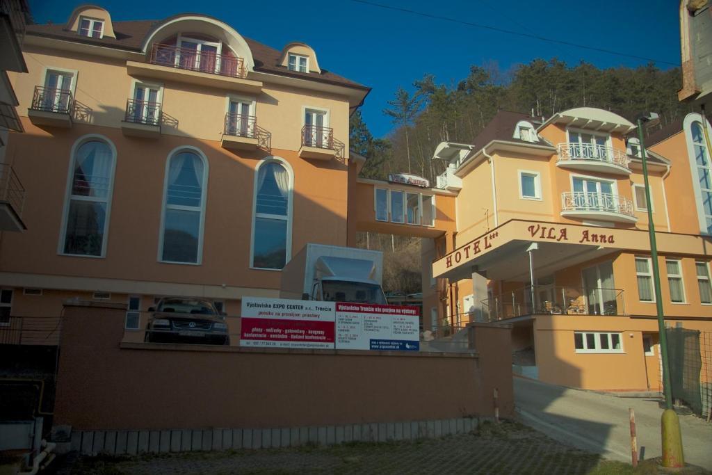 Trenčianske Teplice Hotel Vila Anna מראה חיצוני תמונה